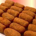 PEITO DE FRANGO RECHEADO COM PRESUNTO, MANJERICÃO E QUEIJO CHÉVRE