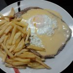 Bife de Vaca com Molho de Cogumelos e Camarão