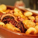 BIFES COM MOLHO DE CAFÉ